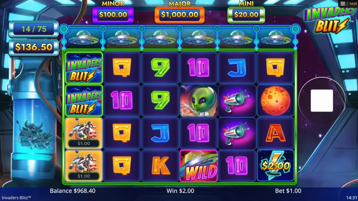 Tampilan visual slot Invaders Blitz dengan tema alien dan sapi luar angkasa.